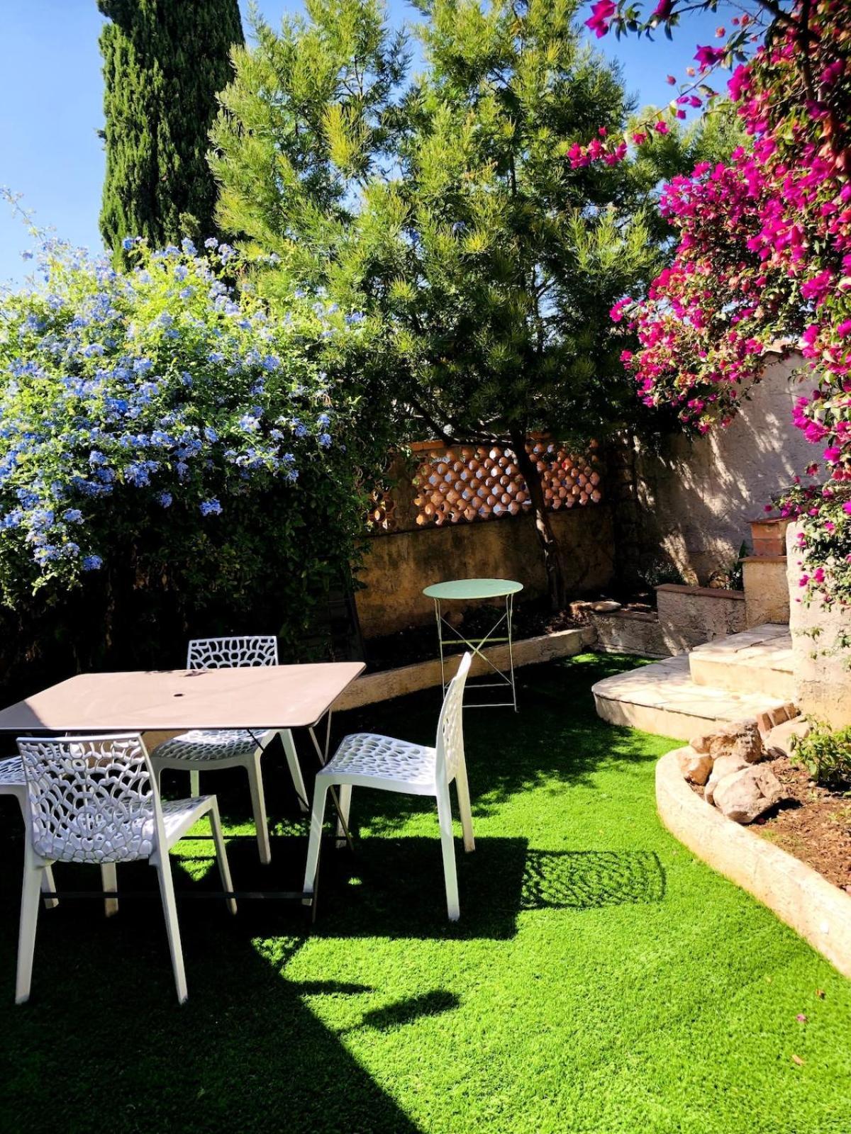 Апартаменты Climatise Dans Un Quartier Tres Calme *